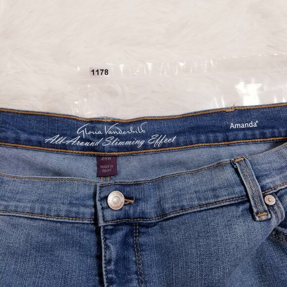 Gloria Vanderbilt Women Amanda Denim Short Skimmer Classic Rise - Picture 10 of 12